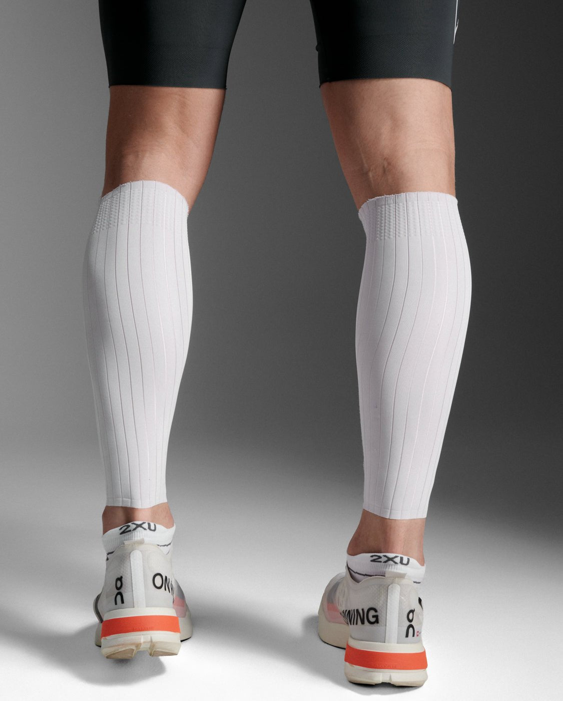 2XU South Africa - Light Speed Aero Calf Guards - White/Black