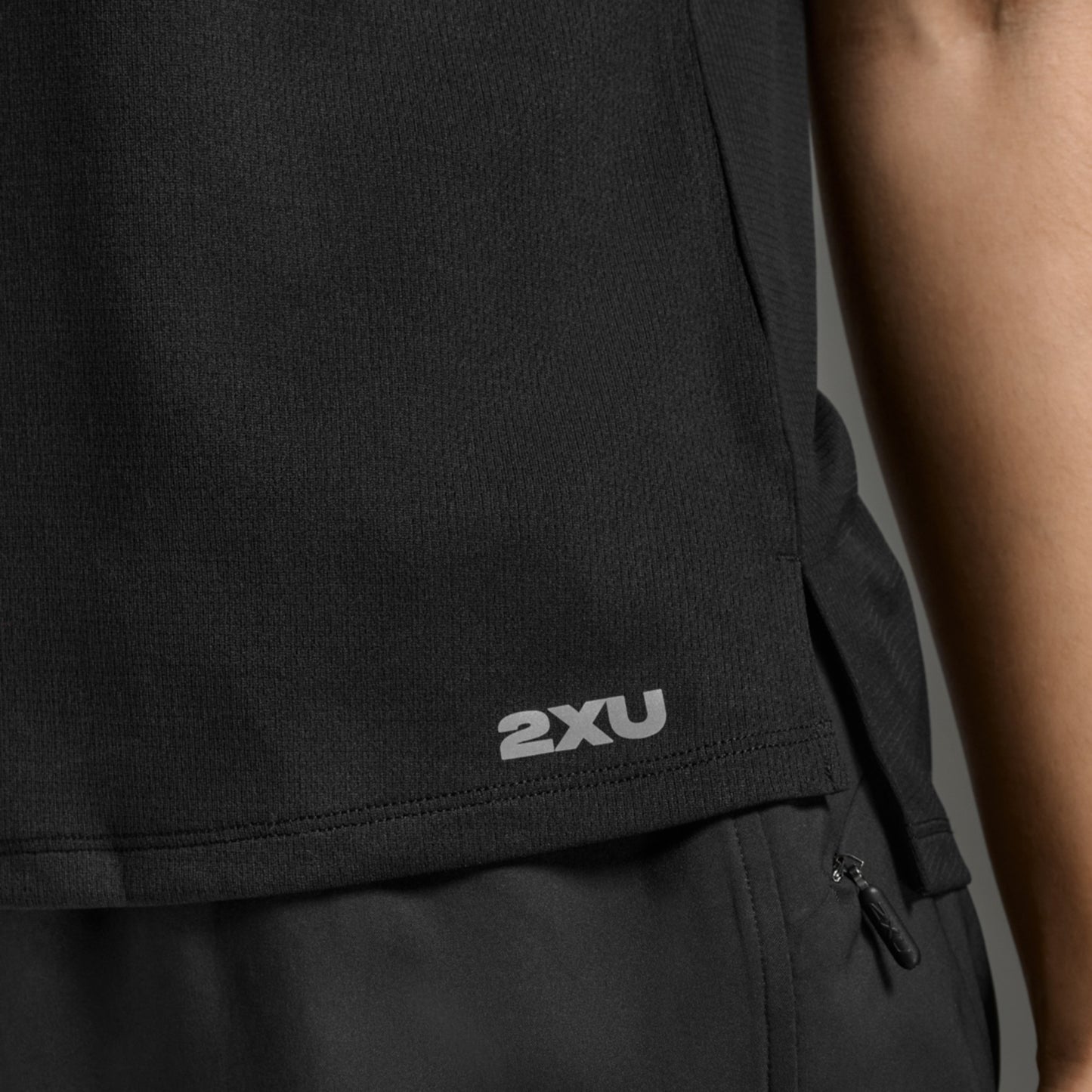 2XU South Africa - Women's Aero Mesh Tee - S