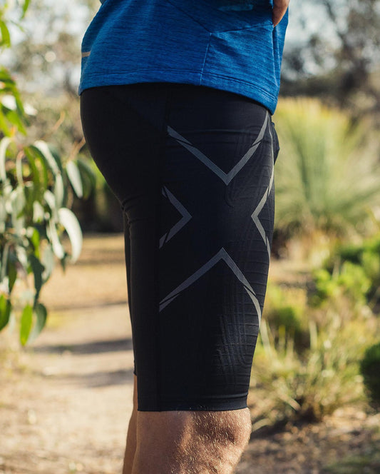 2XU South Africa - Men's Light Speed Compression Shorts - Black/Black Reflective