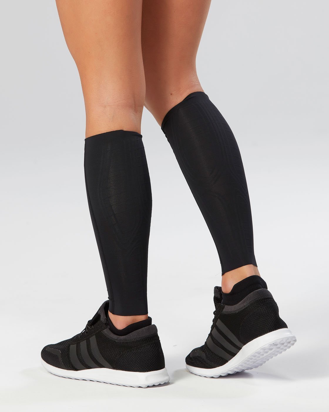 2XU South Africa - Light Speed Compression Calf Guards - Black/Gold