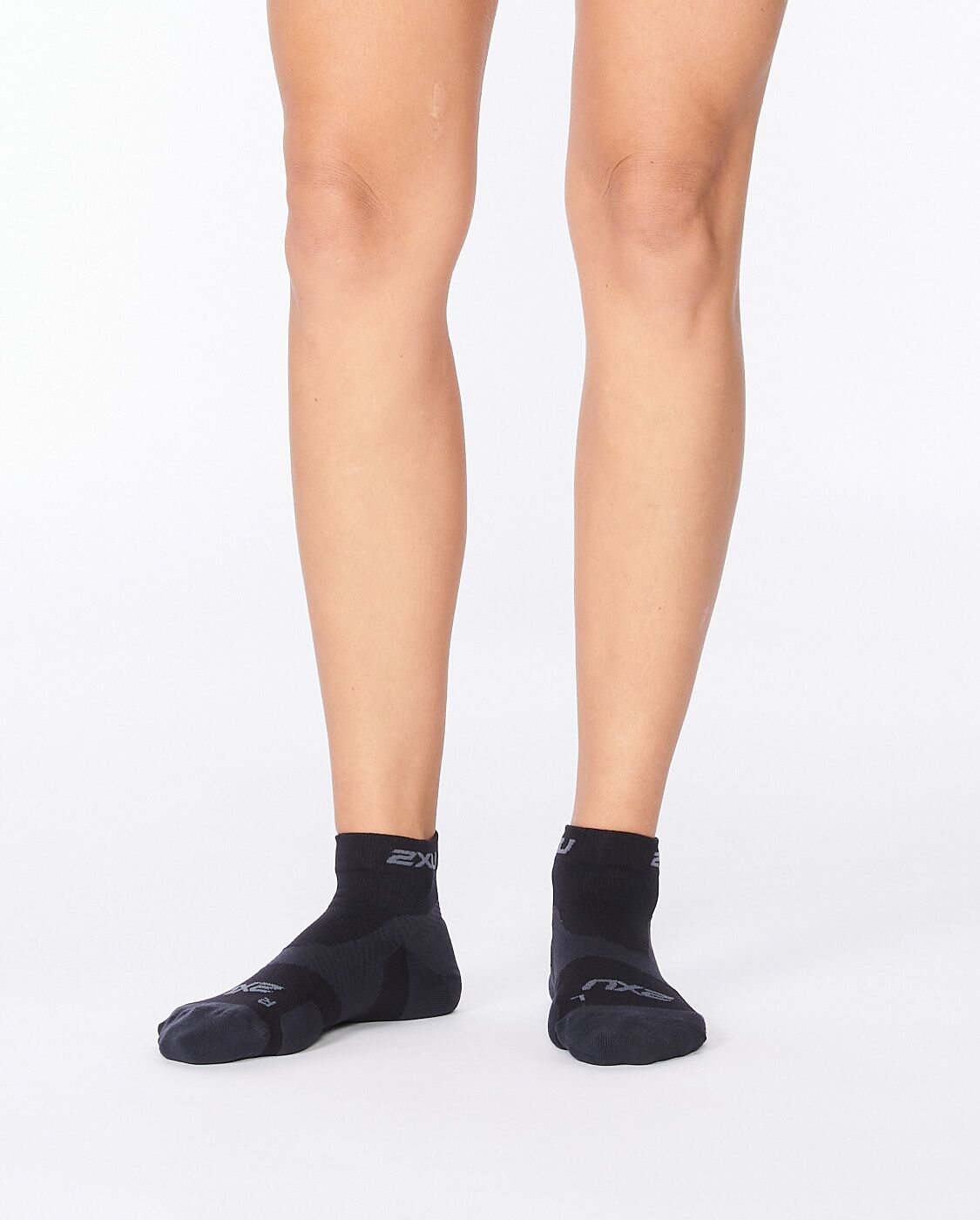 2XU South Africa - Vectr Light Cush 1/4 Crew Sock - Black/Titanium