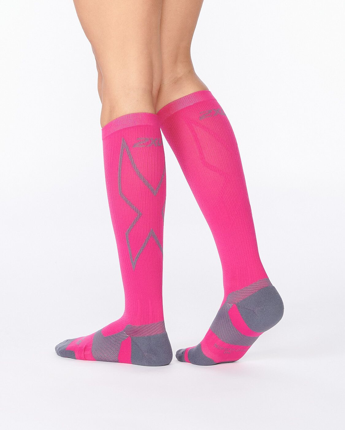 2XU South Africa - Vectr Light Cushion Full Length Socks - Hot Pink/Grey