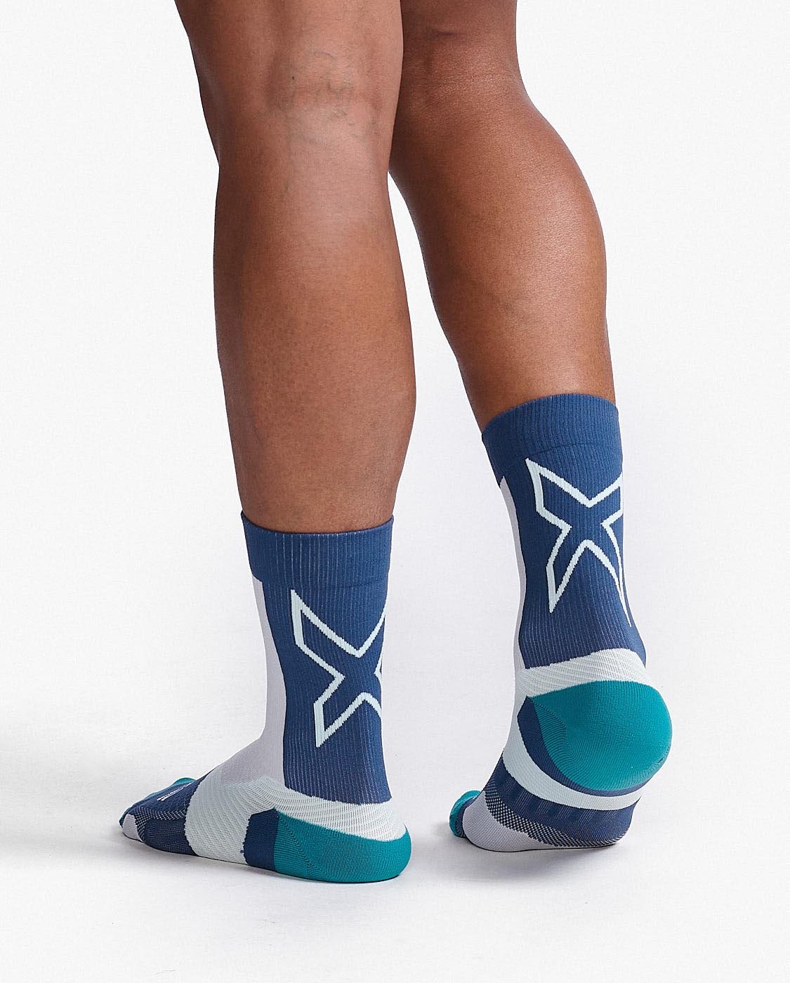 2XU South Africa - Unisex Vectr Light Cushion Crew Socks - Moonlight/Glacier