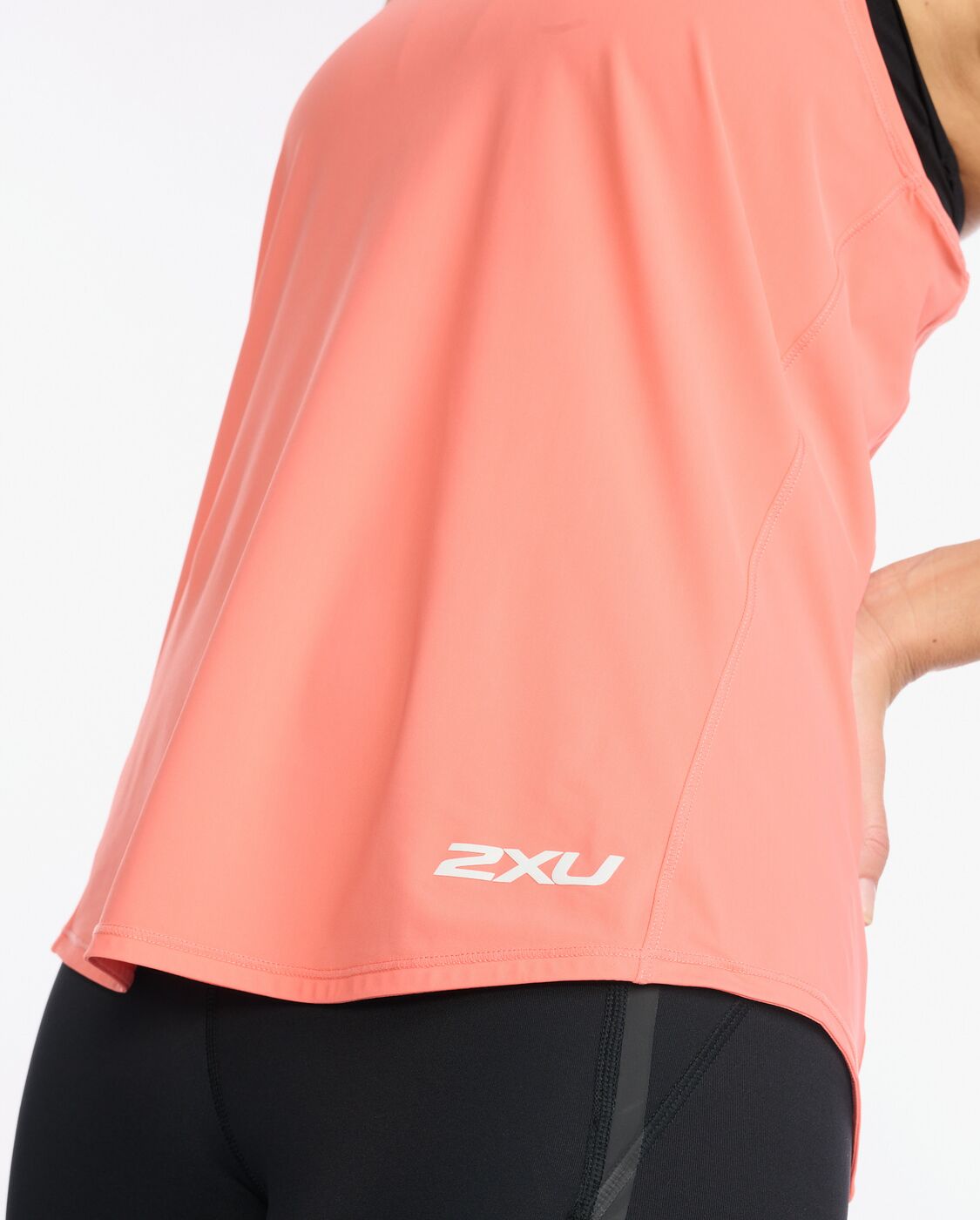 2XU South Africa - Women's Motion Mesh Tank - Hyper Coral/White Reflective