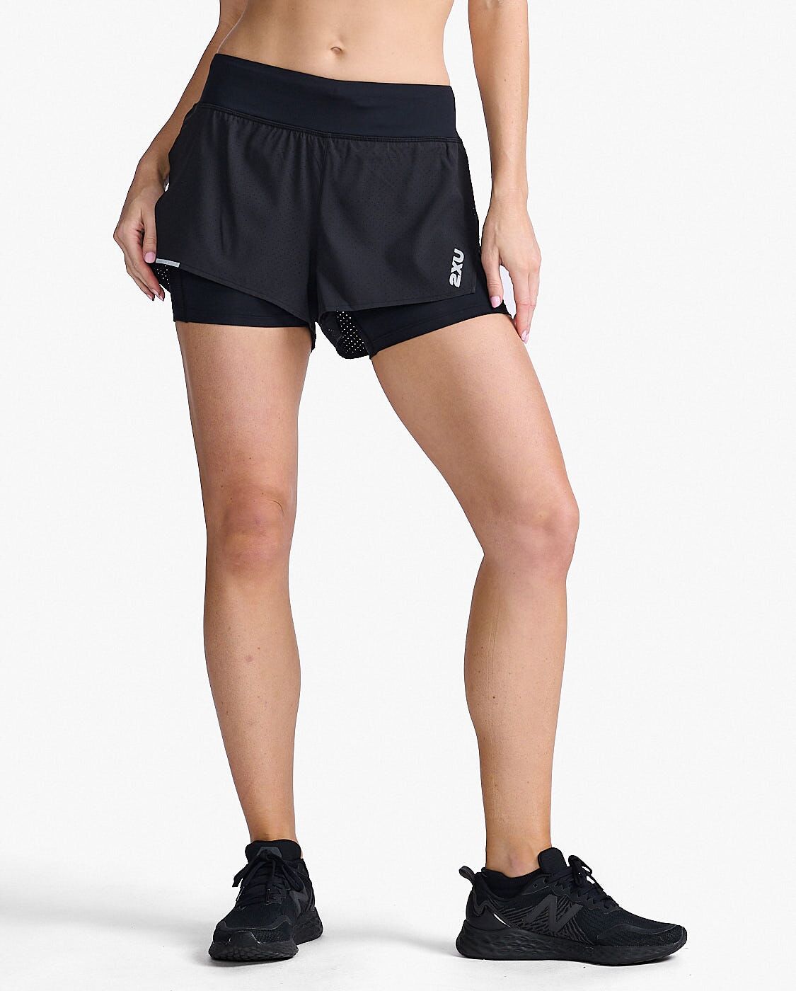 2XU South Africa - Womens Aero 2-in-1 4 Inch Shorts - BLK/SRF