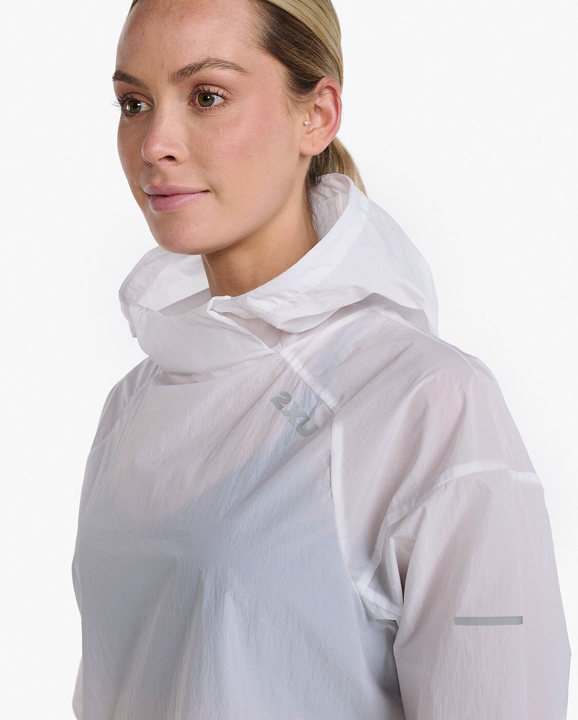 2XU South Africa - Womens Aero Anorak - WHT/SRF