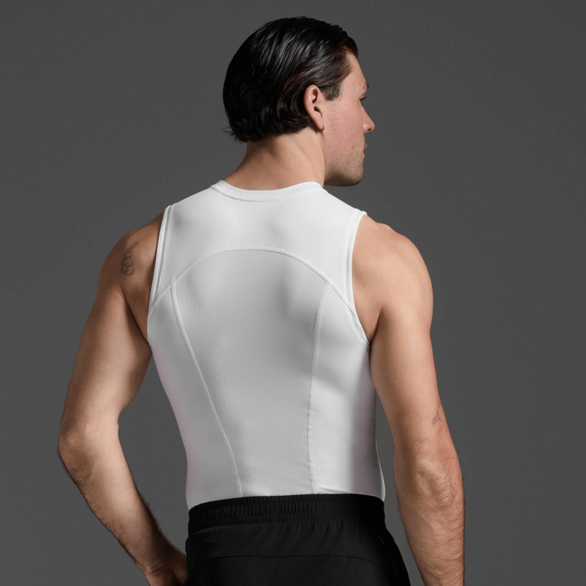 2XU South Africa - Men's Core Compression Sleeveless - White / White