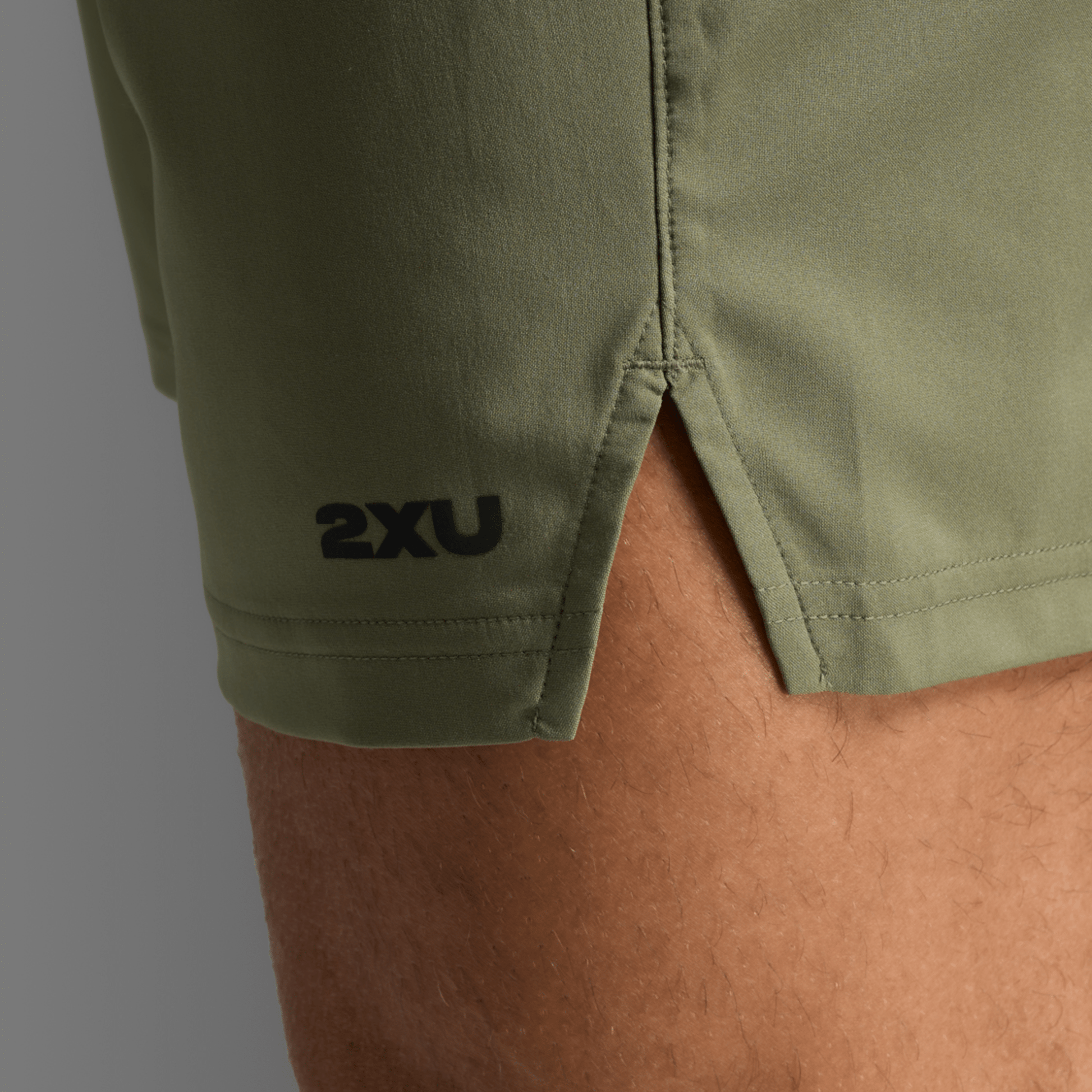 2XU South Africa - Men's Aero 7 Inch Shorts - Hunter/Black Reflective