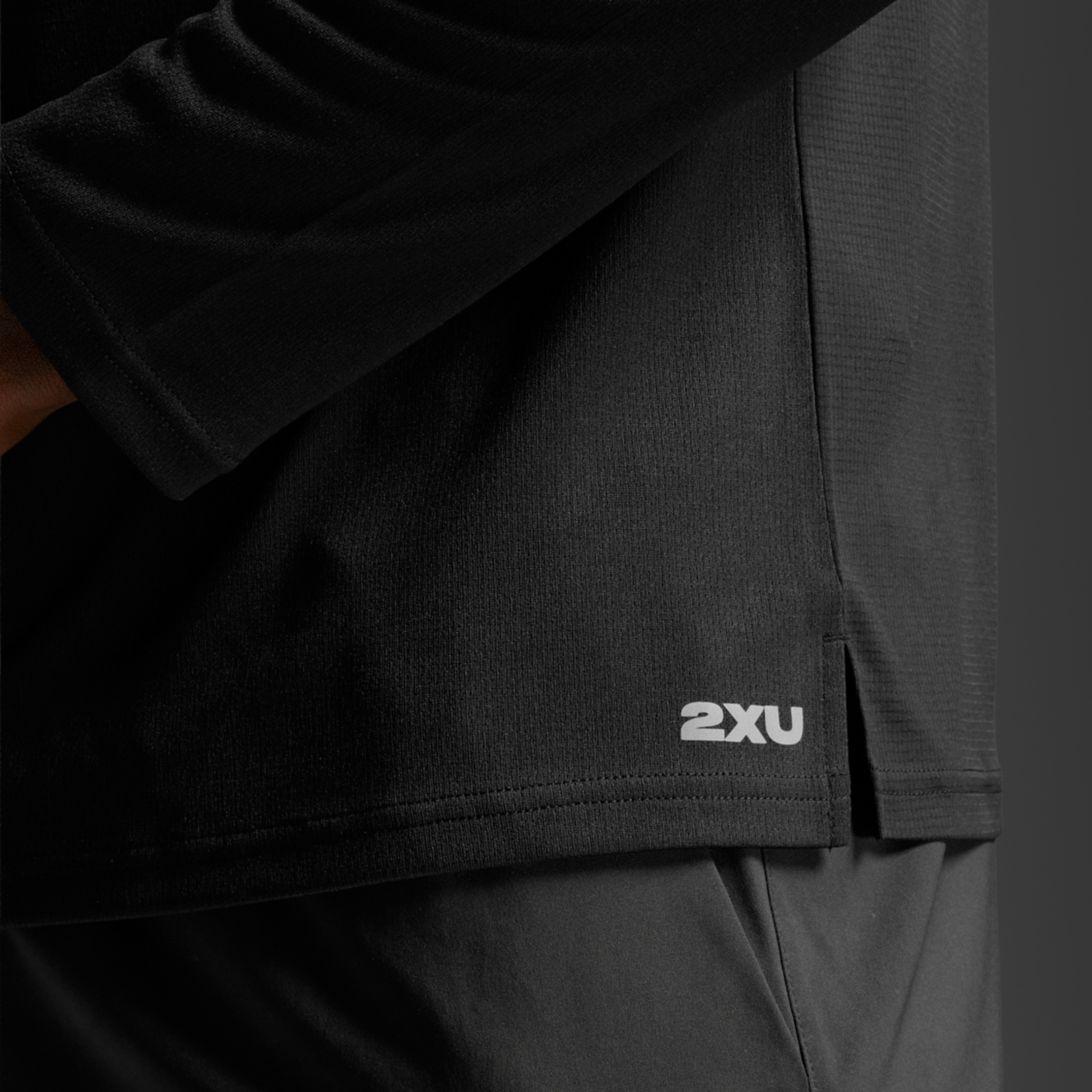 2XU South Africa - Men's Aero Long Sleeve - S