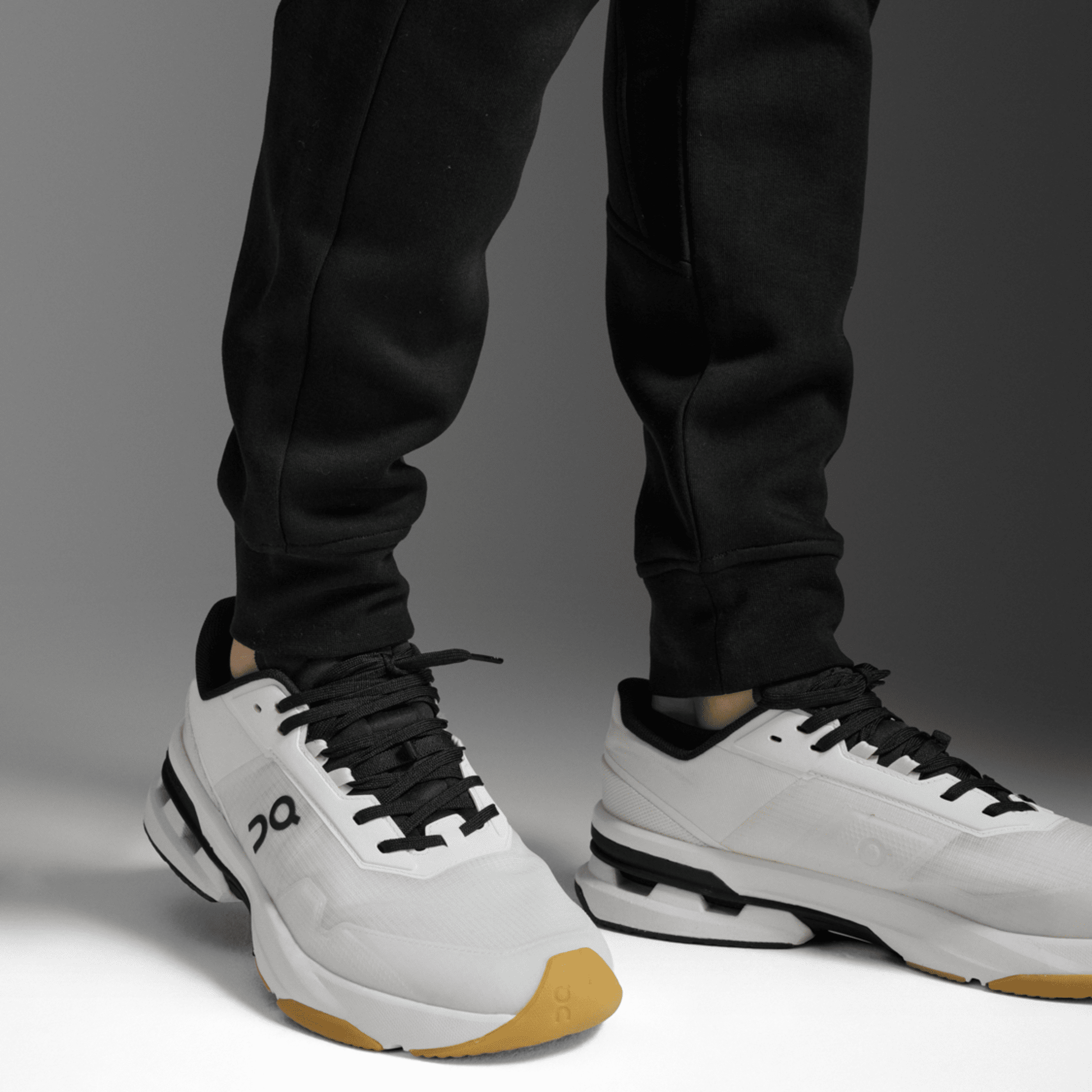 2XU South Africa - Commute Smooth Space Track Pants - S