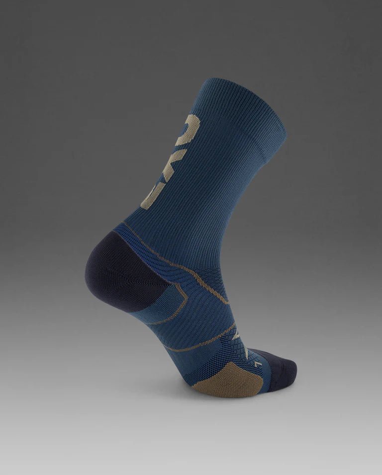 2XU South Africa - Vectr Cushion Crew Socks - Dark Sage/Black