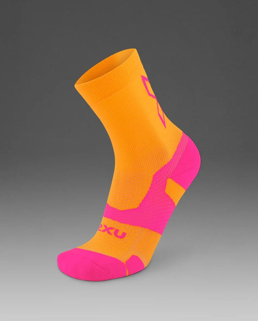 2XU South Africa - Unisex Vectr Light Cushion Crew Socks - Solar Orange/Fuchsia