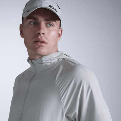 2XU South Africa - Run Cap - Pebble/Black