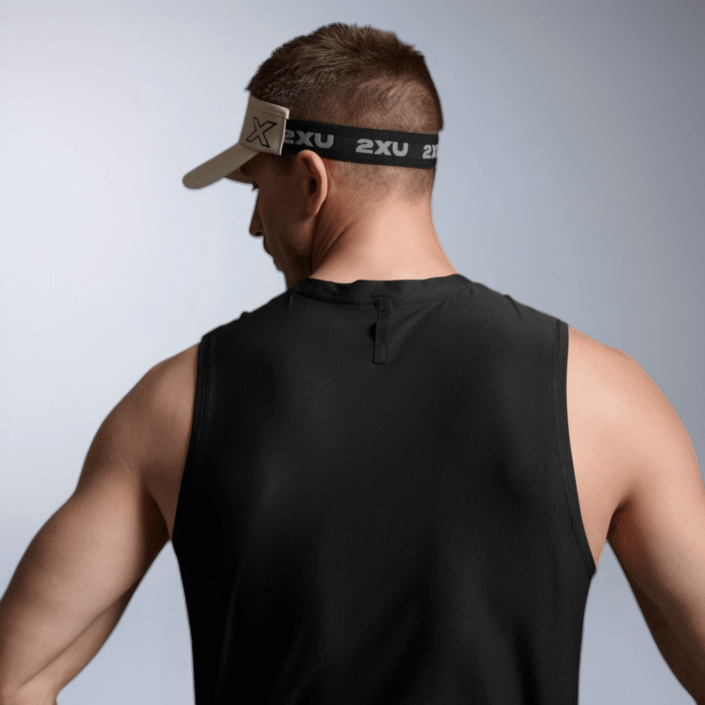 2XU South Africa - Performance Visor - Pebble/Black