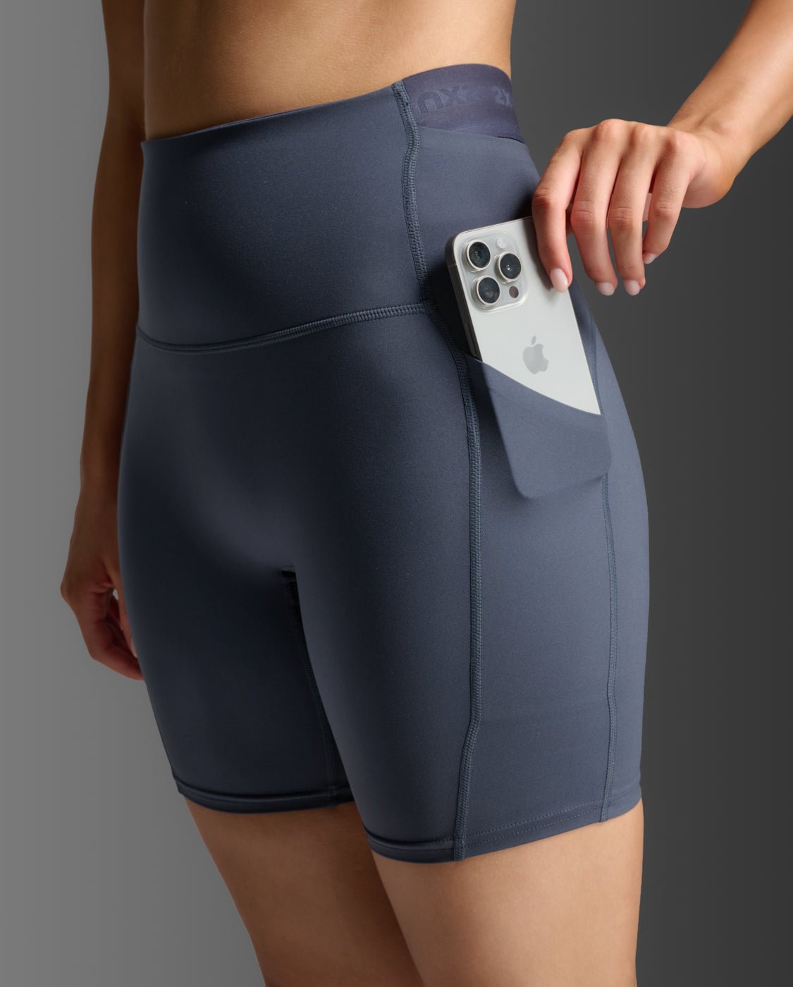 2XU South Africa - Women's Form Stash Hi - Rise Bike Shorts - India Ink/India Ink1