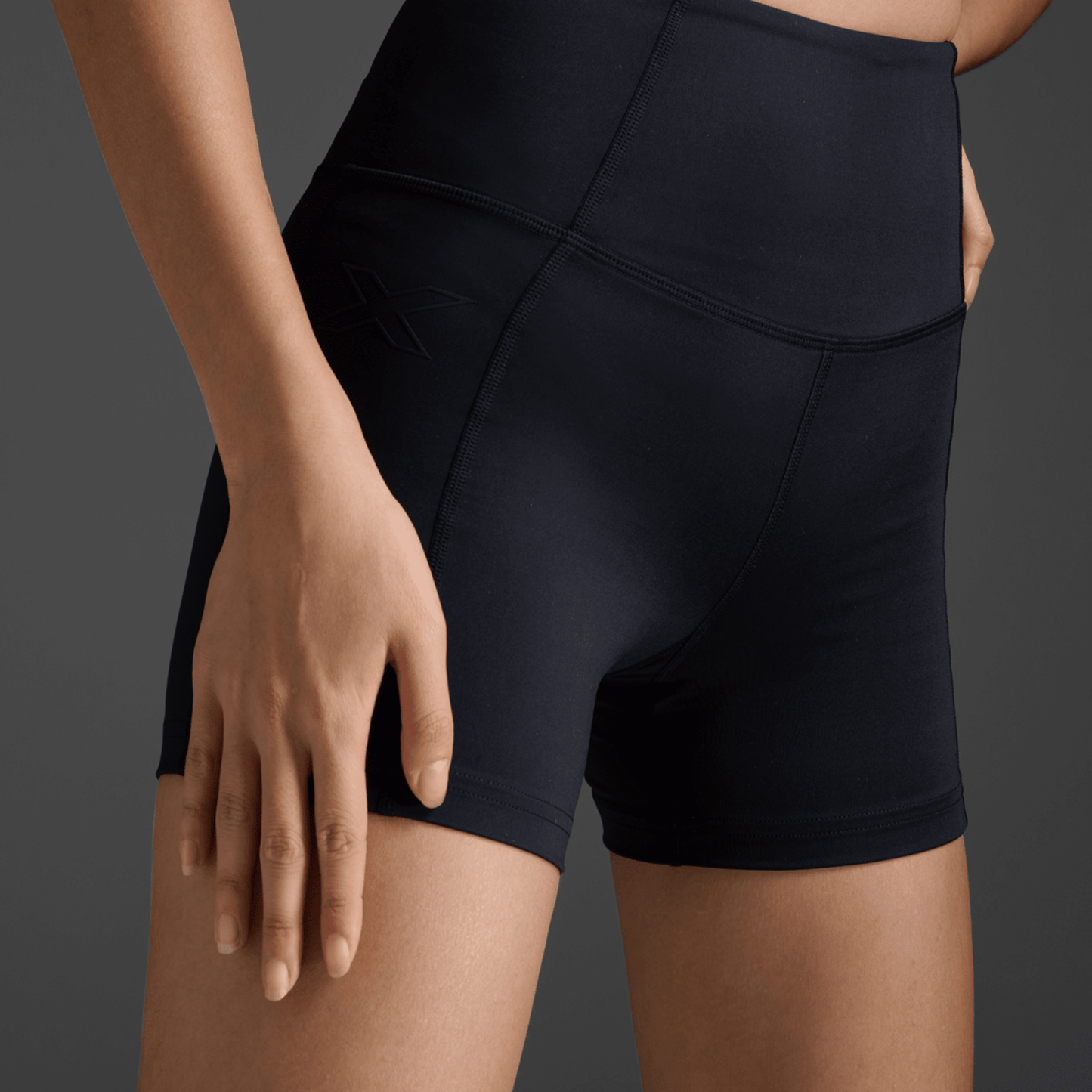 2XU South Africa - Women's Form Soft Touch Hi - Rise Compression Short - Black / Black