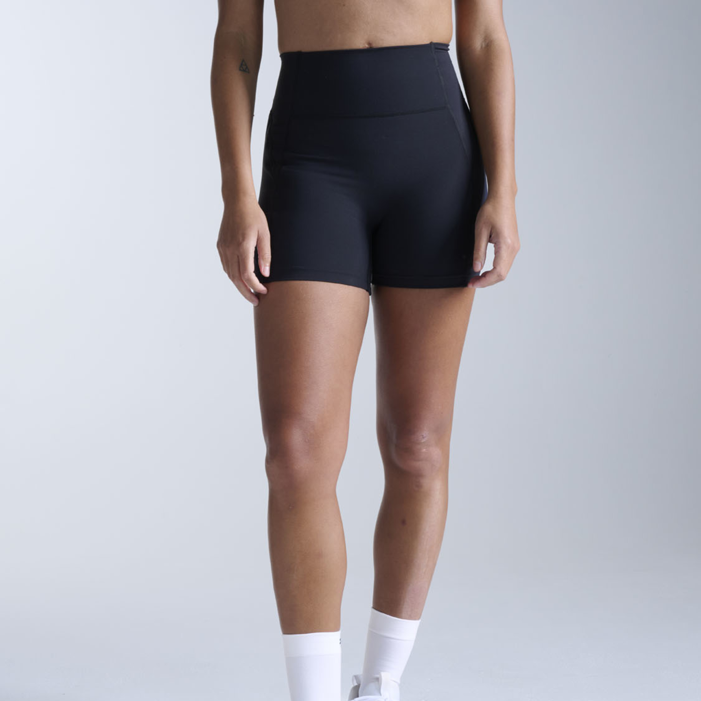2XU South Africa - Women's Flex Hi - Rise 4in Compression Short - Black/Black