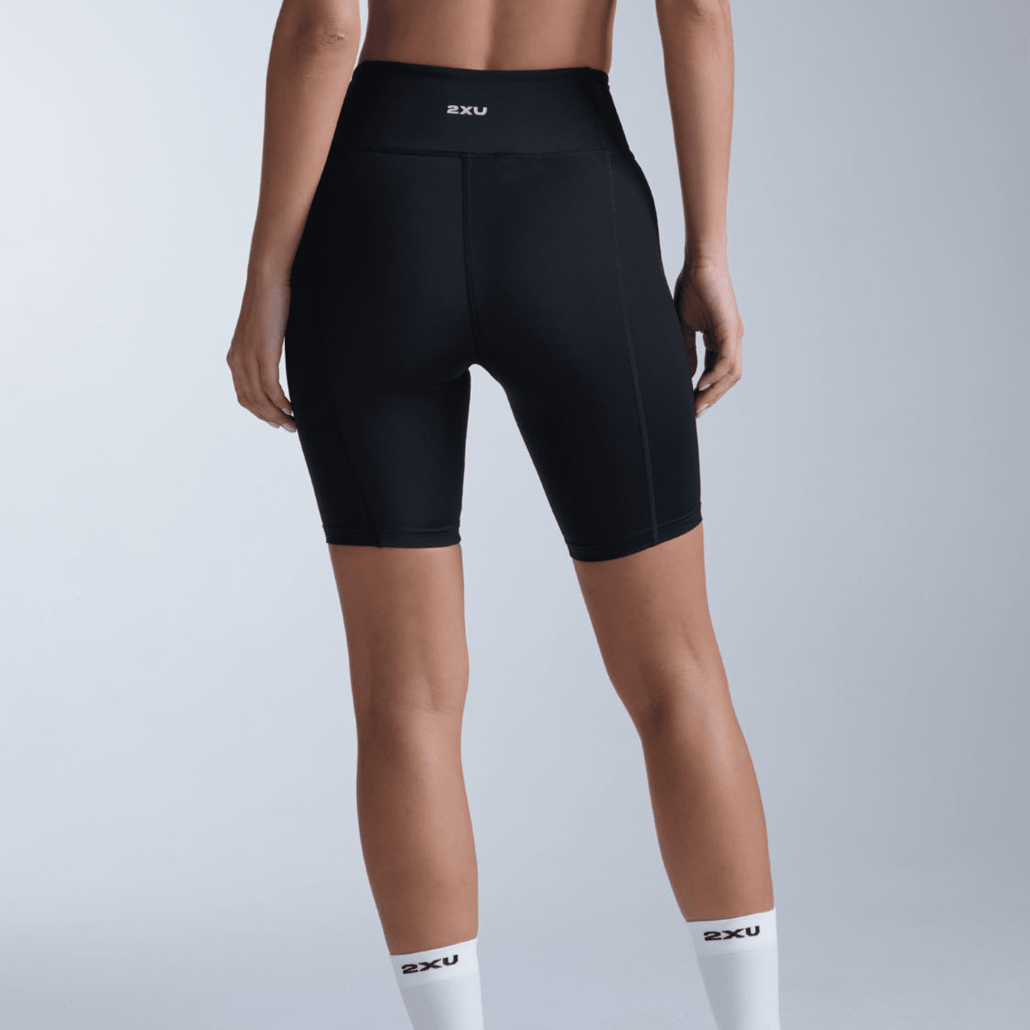 2XU South Africa - Women's Core Hi - Rise Compression 7 Inch Short - Black/Silver