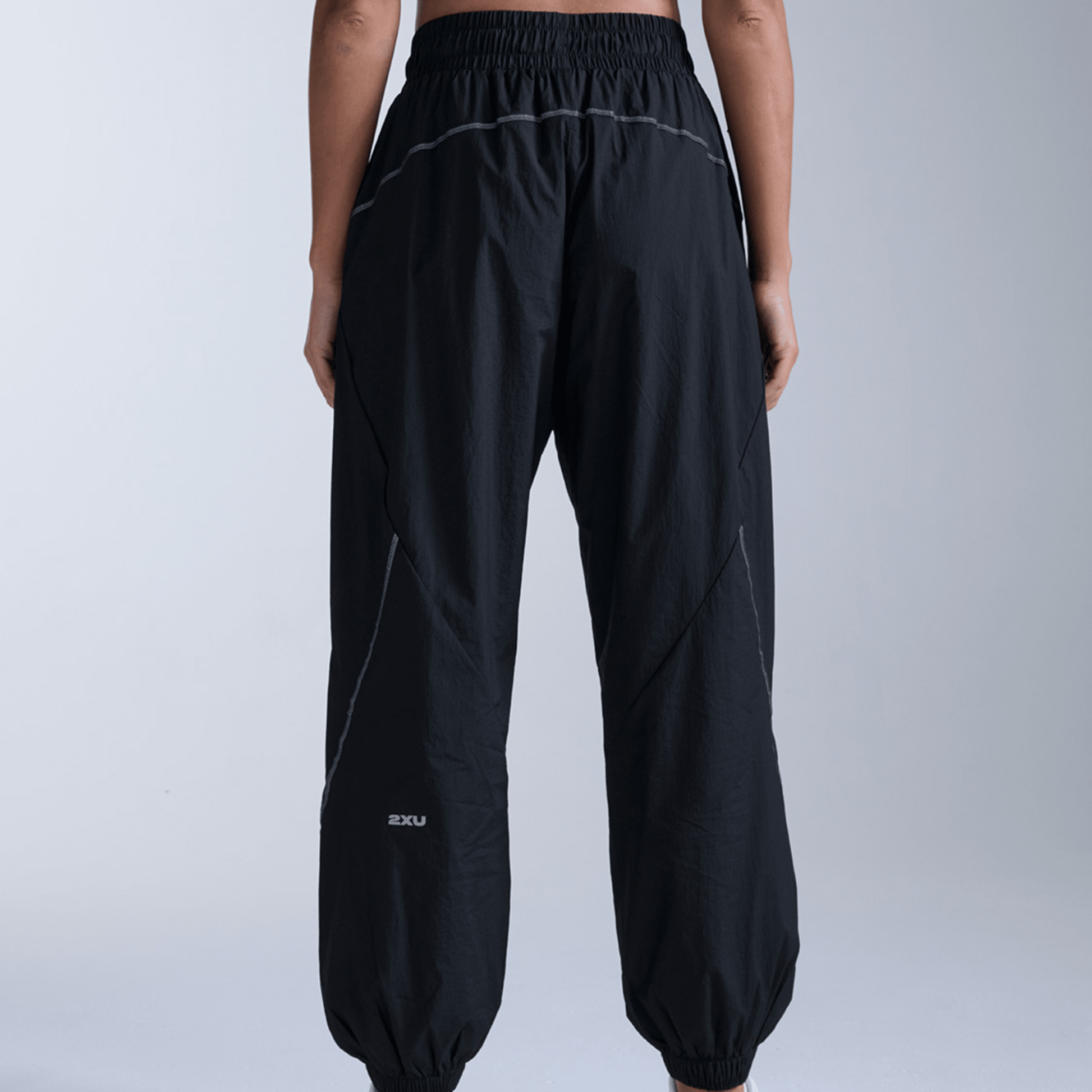 2XU South Africa - Women's Aero Oversize Jogger - Black/Silver Reflective