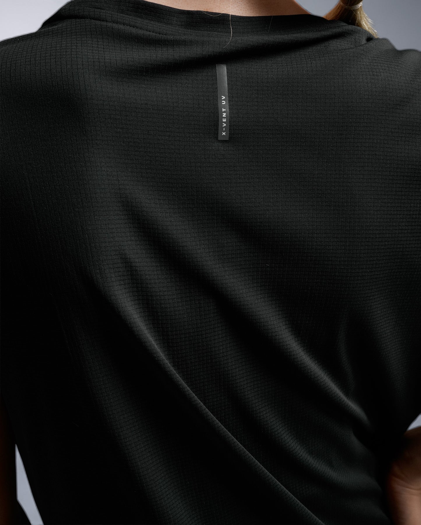 2XU South Africa - Women's Aero Trail Tee - S