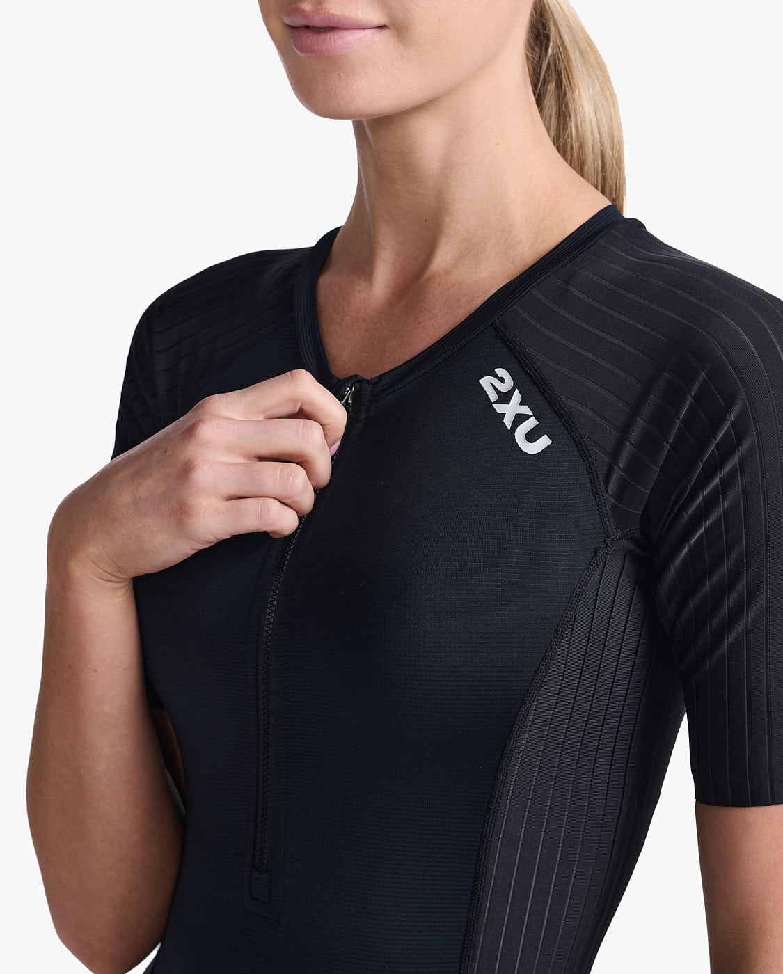 2XU South Africa - Womens Aero Sleeved Trisuit - BLK/WHT