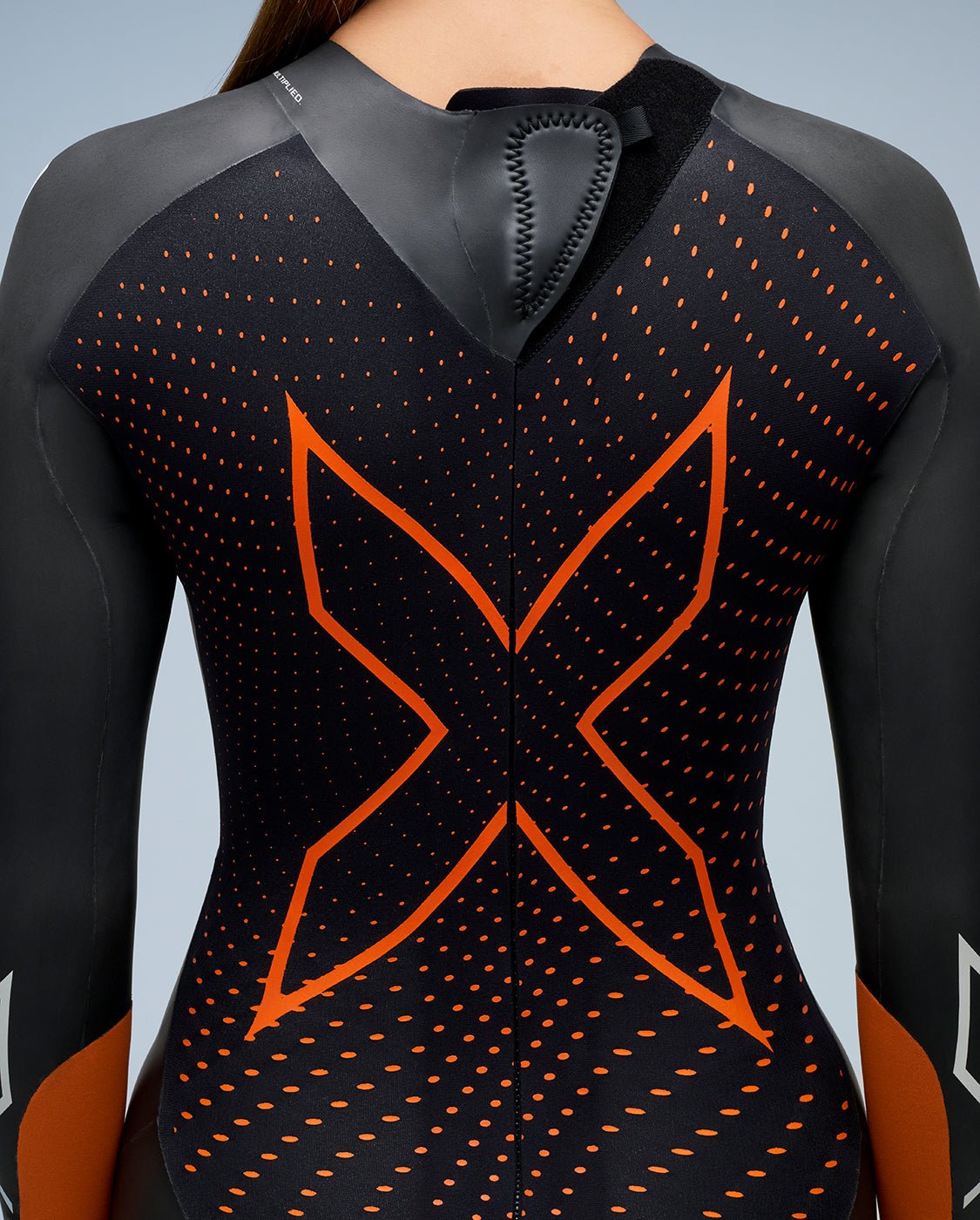 2XU South Africa - Women's Propel:1 Wetsuit - Black/ Solar Orange