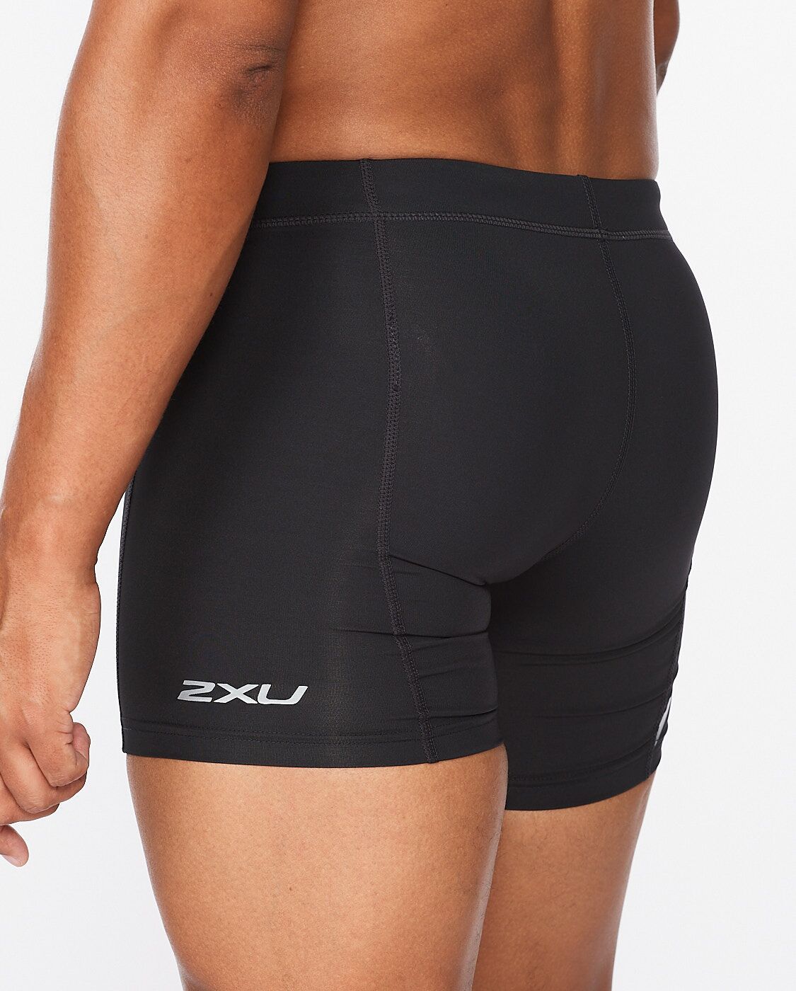 2XU South Africa - Men's Core Compression 1/2 Shorts - Black/Silver