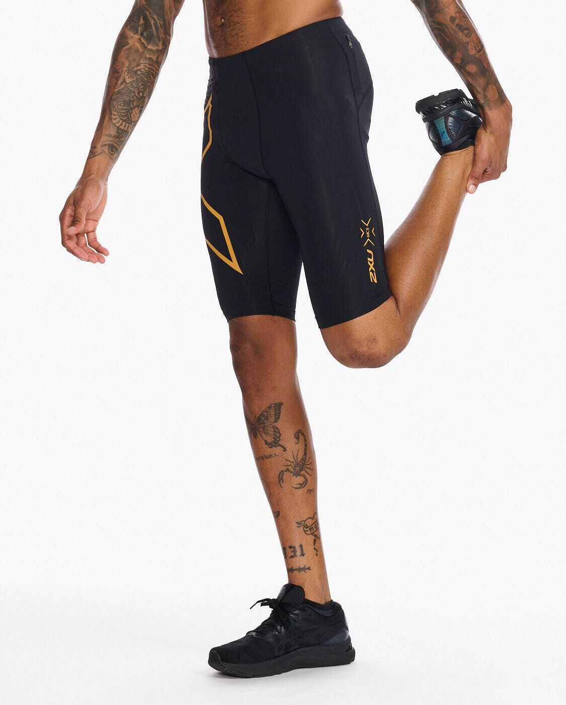 2XU South Africa - Men's Light Speed Compression Shorts - Black/Turmeric Reflective