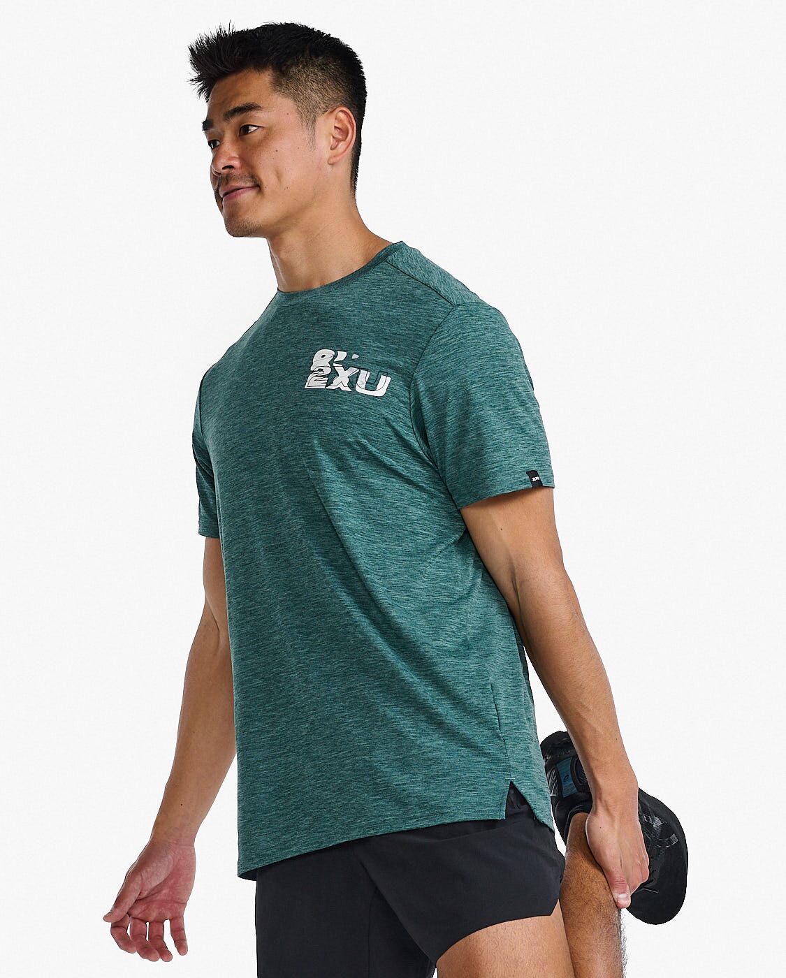 2XU South Africa - Mens Motion Graphic Tee - RAF/PNE