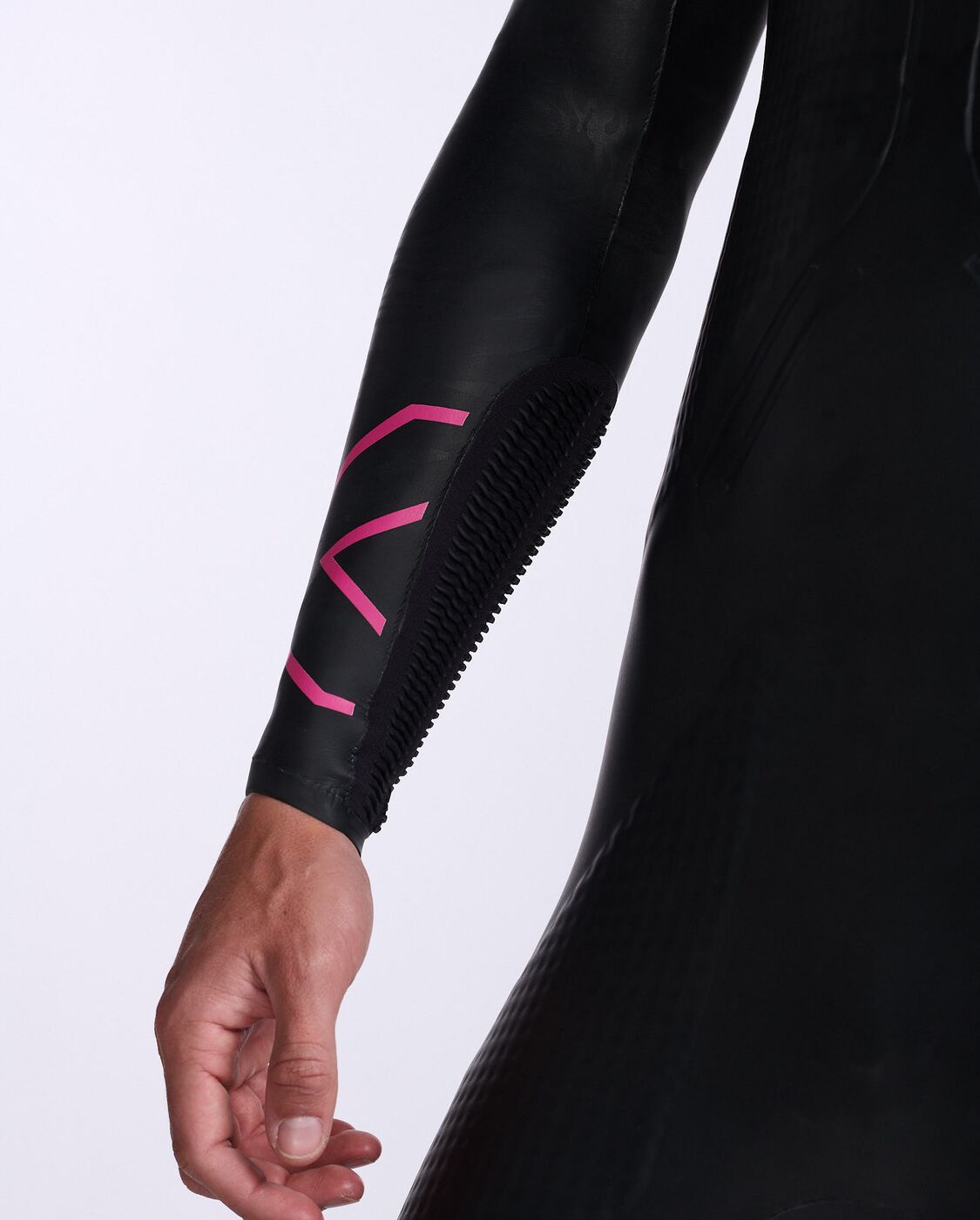 2XU South Africa - Men's Propel: Pro Wetsuit - Black/Punk Pink