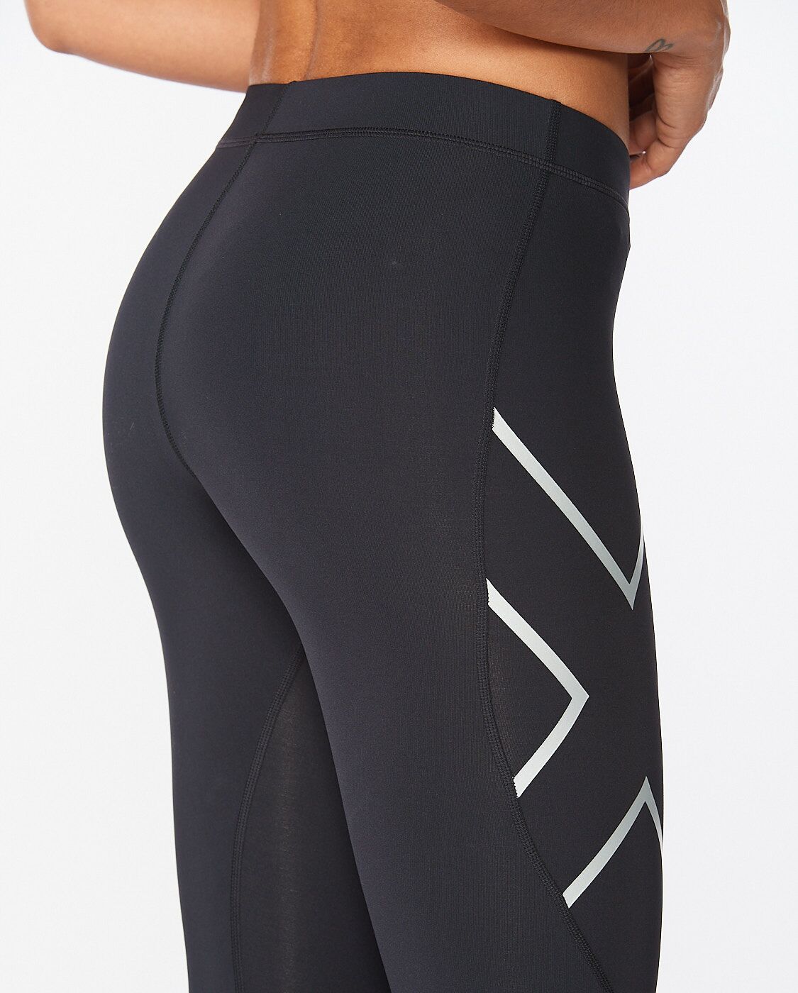 2XU Women s Core Compression Tights Black Silver S