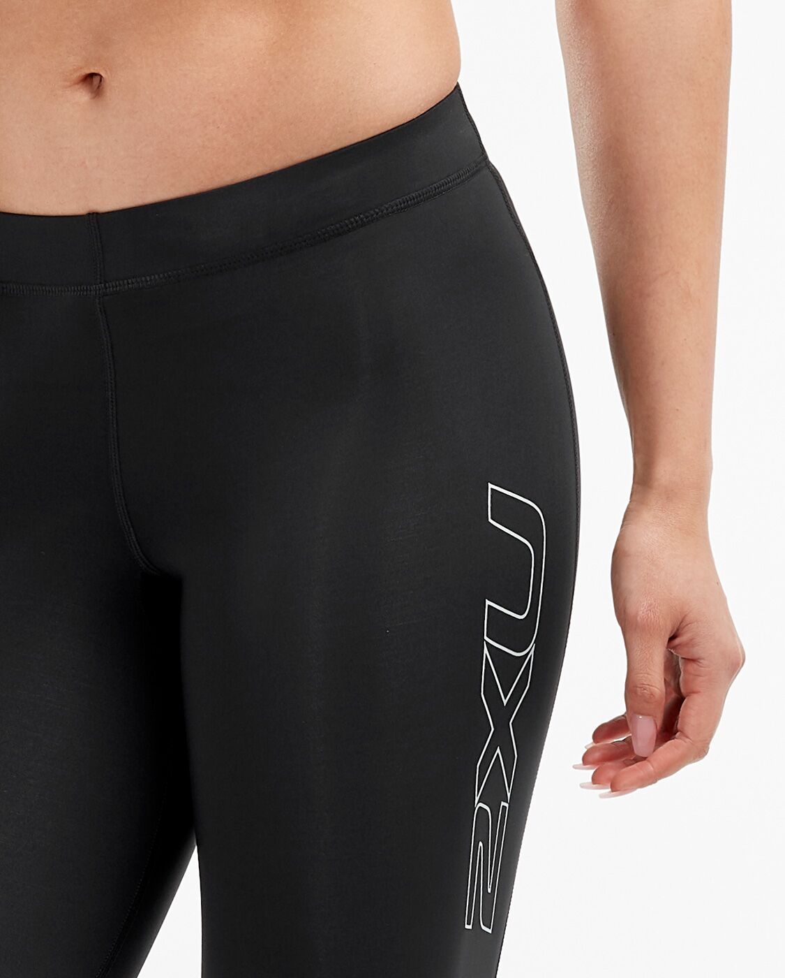 2XU Women s Core Compression 3 4 Tights Black Silver M