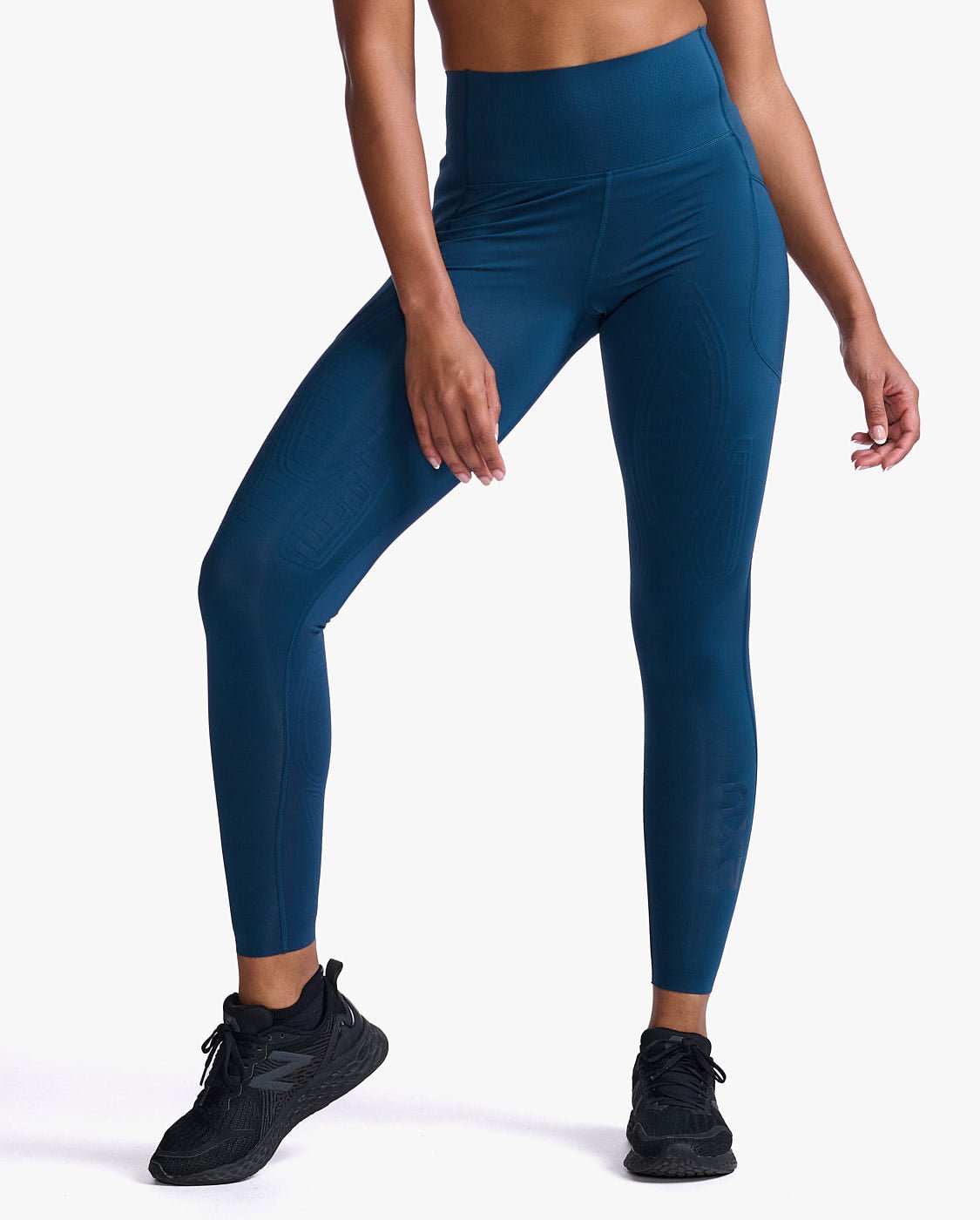 2XU South Africa - Women's Force Mid-Rise Compression Tights - Moonlight/Moonlight
